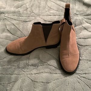 Like new TOMS suede ankle boots